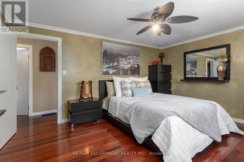 193 Pine Cove Road, Burlington, ON - Indoor Photo Showing Bedroom