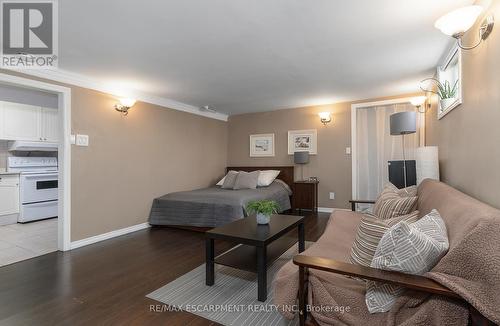 193 Pine Cove Road, Burlington, ON - Indoor Photo Showing Living Room