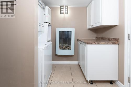 193 Pine Cove Road, Burlington, ON - Indoor
