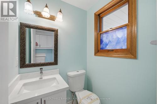 1549 Simcoe Street N, Oshawa (Samac), ON - Indoor Photo Showing Bathroom