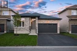 105 DUNLOP ROAD Carleton Place, ON K7C 0R8