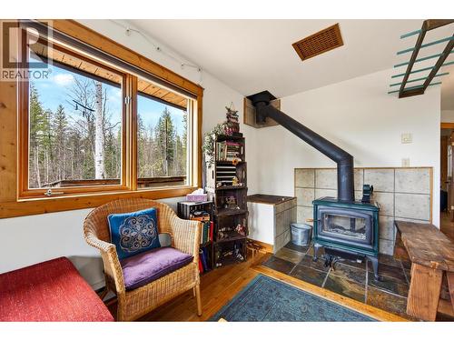 2487 Seward Rd, Golden, BC 