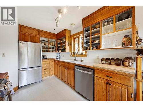 2487 Seward Rd, Golden, BC 