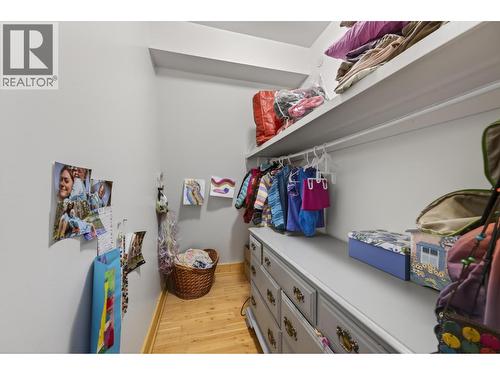 2487 Seward Rd, Golden, BC 