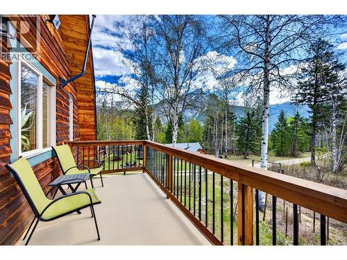 2487 Seward Rd, Golden, BC 