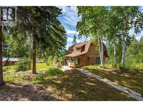 2487 Seward Rd, Golden, BC 