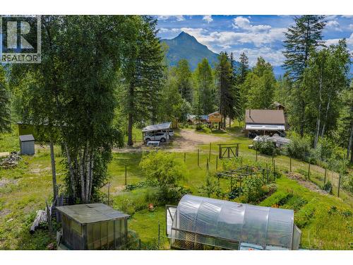2487 Seward Rd, Golden, BC 