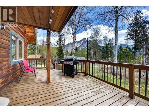 2487 Seward Rd, Golden, BC 