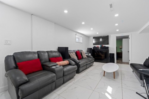 Salle familiale - 6705 Rue Rivière, Laval (Auteuil), QC - Indoor Photo Showing Living Room