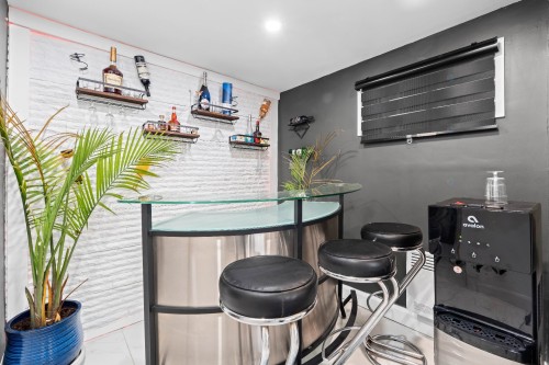 Salle familiale - 6705 Rue Rivière, Laval (Auteuil), QC - Indoor Photo Showing Other Room