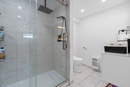 Salle de bains - 6705 Rue Rivière, Laval (Auteuil), QC - Indoor Photo Showing Bathroom