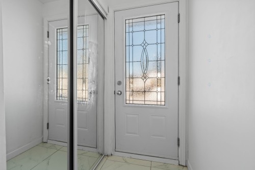 Hall d'entrée/Vestibule - 6705 Rue Rivière, Laval (Auteuil), QC - Indoor Photo Showing Other Room