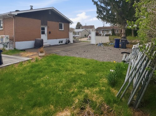 Cour - 6705 Rue Rivière, Laval (Auteuil), QC - Outdoor