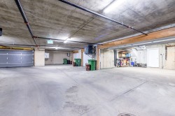 Garage - 