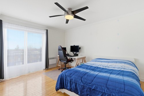 Chambre à coucher - 305-2502 Rue Bossuet, Montréal (Mercier/Hochelaga-Maisonneuve), QC - Indoor Photo Showing Bedroom