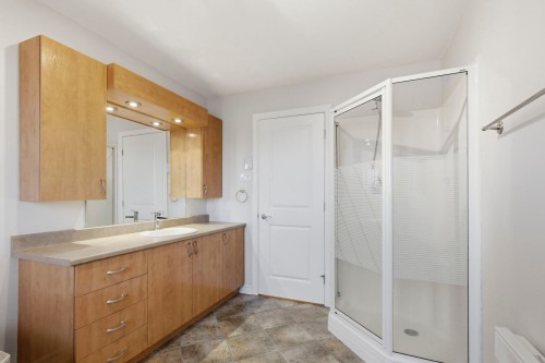 Salle de bains - 305-2502 Rue Bossuet, Montréal (Mercier/Hochelaga-Maisonneuve), QC - Indoor Photo Showing Bathroom