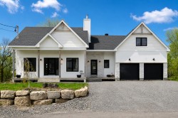 13 Rue de la Chantecler  Oka, QC J0N 1E0