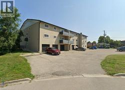815 BARBARA Court Unit# 26 Cambridge, ON N3H 2N3