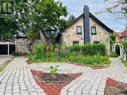 2319 WILDWOOD CRESCENT  Pickering, ON L1X 2N1