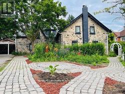 2319 WILDWOOD CRESCENT Pickering, ON L1X 2N1