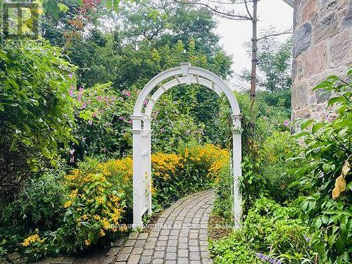A Heavenly Garden - 2319 Wildwood Crescent, Pickering, ON - Outdoor
