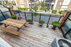 Terrace from the open concept kitchen - 