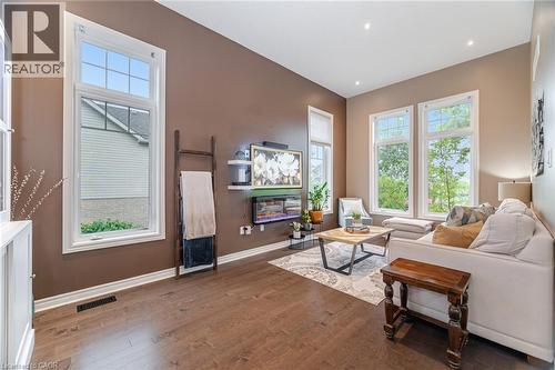 387 Gravel Ridge Trail, Kitchener, ON - Indoor Photo Showing Living Room