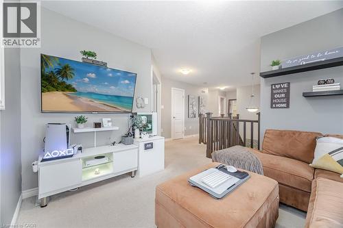 387 Gravel Ridge Trail, Kitchener, ON - Indoor Photo Showing Living Room