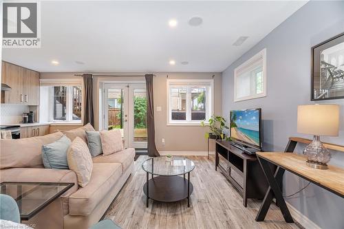 387 Gravel Ridge Trail, Kitchener, ON - Indoor Photo Showing Living Room