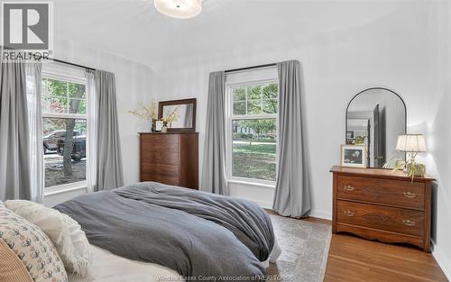 214 Coronado, Tecumseh, ON - Indoor Photo Showing Bedroom