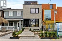 305 MANNING AVENUE Toronto, ON M6J 2K8