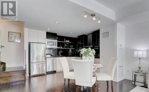Th7 - 121 Mcmahon Drive, Toronto, ON - Indoor