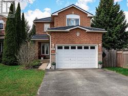 22 BLUEGRASS DRIVE Barrie, ON L4N 9N9