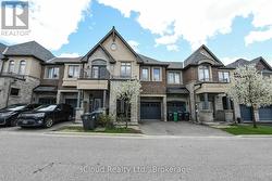 74 GAMMON CRESCENT  Brampton, ON L6Y 6B7