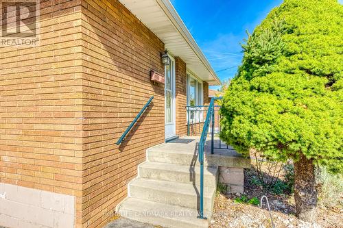 146 Manning Avenue, Hamilton, ON - Outdoor