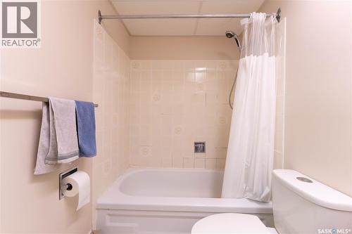 303 302 Tait Crescent, Saskatoon, SK - Indoor Photo Showing Bathroom