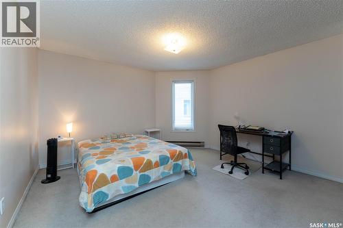 303 302 Tait Crescent, Saskatoon, SK - Indoor Photo Showing Bedroom