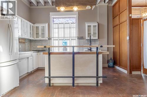 1002 9Th Street, Perdue, SK - Indoor Photo Showing Kitchen
