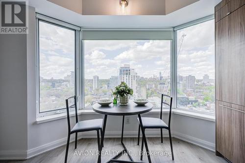 1920 - 155 YORKVILLE AVENUE  Toronto, ON M5R 0B4