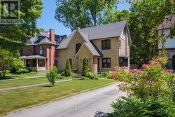 1075 4TH AVENUE W Owen Sound, ON N4K 4W1