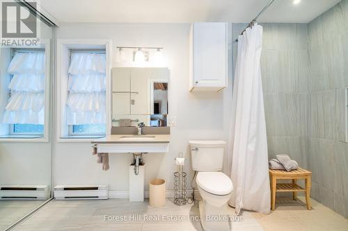 1628 Tiny Beaches Road N, Tiny, ON - Indoor Photo Showing Bathroom