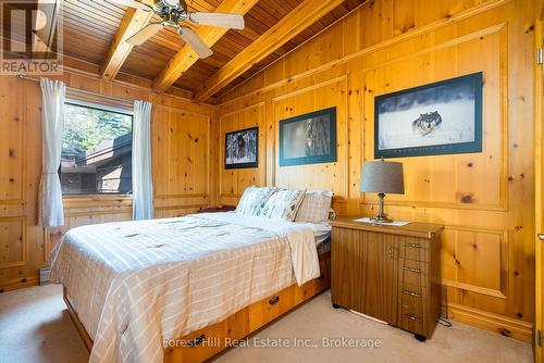1628 Tiny Beaches Road N, Tiny, ON - Indoor Photo Showing Bedroom