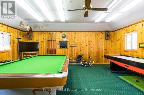 1628 Tiny Beaches Road N, Tiny, ON - Indoor Photo Showing Other Room