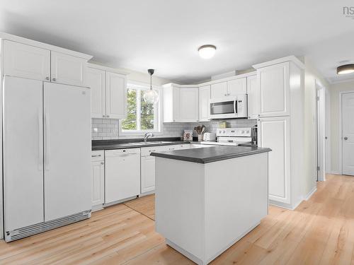 3 Sarah Crescent, Dartmouth, NS 