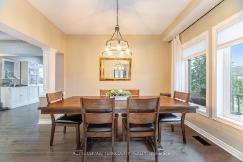 387 Gravel Ridge Trail, Kitchener, ON - Indoor Photo Showing Dining Room
