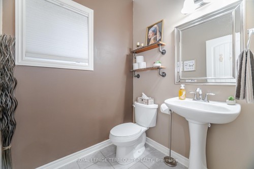 387 Gravel Ridge Trail, Kitchener, ON - Indoor Photo Showing Bathroom