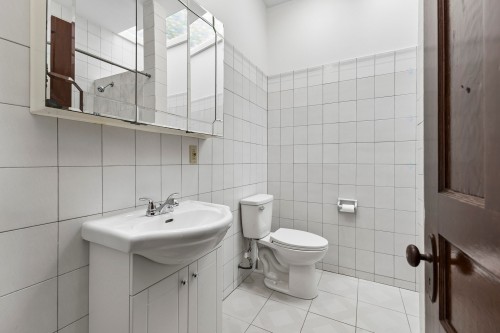 Bathroom - 2151 Av. Old Orchard, Montréal (Côte-Des-Neiges/Notre-Dame-De-Grâce), QC - Indoor Photo Showing Bathroom