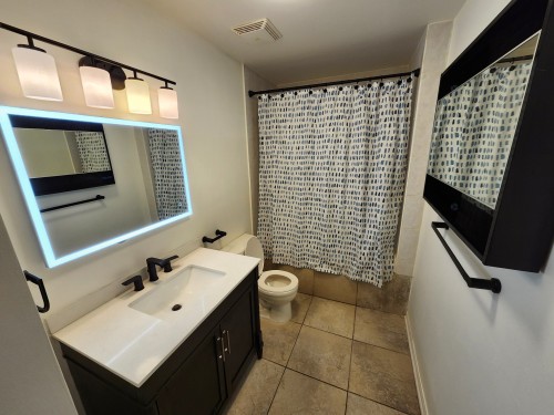 Bathroom - 1710 Rue Notre-Dame-De-Fatima, Laval (Pont-Viau), QC - Indoor Photo Showing Bathroom