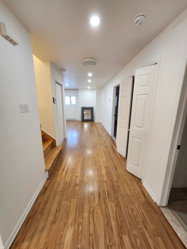 Passageway - 1710 Rue Notre-Dame-De-Fatima, Laval (Pont-Viau), QC - Indoor Photo Showing Other Room