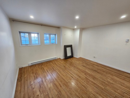 Living Room - 1710 Rue Notre-Dame-De-Fatima, Laval (Pont-Viau), QC - Indoor Photo Showing Other Room